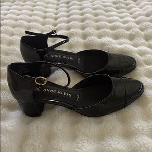 Anne Klein patent Mary Jane block heels New without tag